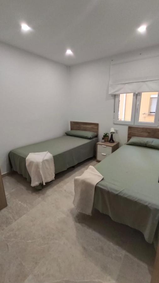 Piso Malaga Cerca Playa Apartment Bagian luar foto